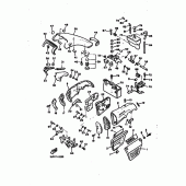 Схема узла: Боковая крышка Yamaha VMX12 V-MAX